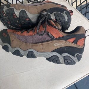 Men's Hiking Shoes - Brown and Black